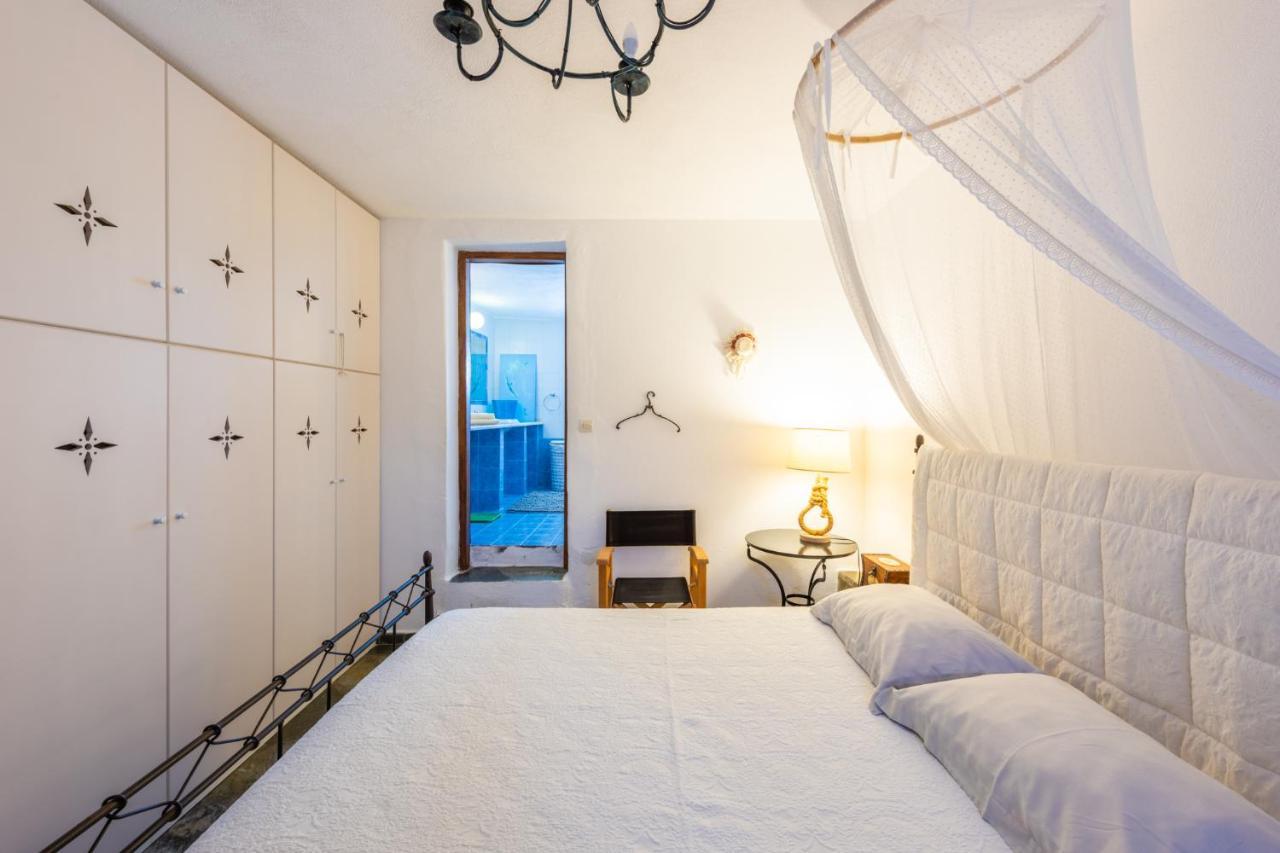 Panorama Maisonette Ливадия Екстериор снимка